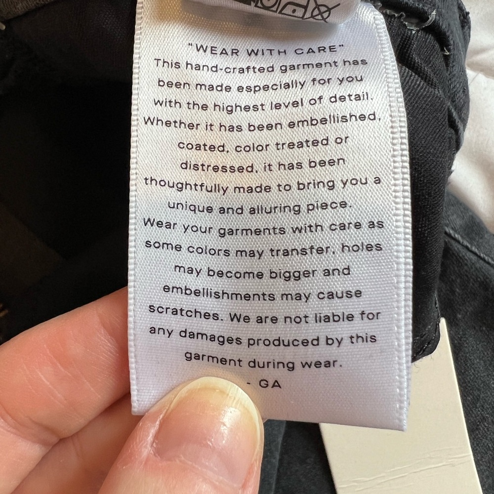Good American - Always Fits Good Legs Skinny Jeans - Picture 7 of 11